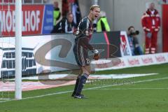 2. BL - Saison 2018/2019 - FC Ingolstadt 04 - SC Paderborn 07 - Marco Knaller Torwart (#16 FCI) schreit seine Abwehr an  - Foto: Meyer Jürgen