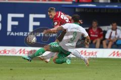 2. BL - Saison 2018/2019 - FC Ingolstadt 04 - Thomas Pledl (#30 FCI) - Wttik Maximilian #3 Fürth - Foto: Meyer Jürgen