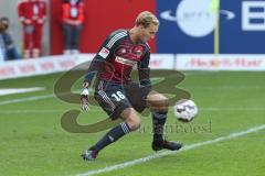 2. BL - Saison 2018/2019 - FC Ingolstadt 04 - SC Paderborn 07 - Marco Knaller Torwart (#16 FCI) konzentriert auf den ankommenden Ball - Foto: Meyer Jürgen