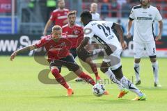 2. BL - Saison 2018/2019 - FC Ingolstadt 04 - SC Paderborn 07 - Sonny Kittel (#10 FCI) - Jamilu Collins (#29 Paderborn) - Foto: Meyer Jürgen