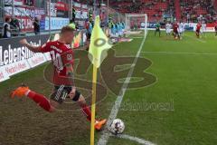 2. BL - Saison 2018/2019 - FC Ingolstadt 04 - SC Paderborn 07 - Eckstoss durch Sonny Kittel (#10 FCI) - Foto: Meyer Jürgen