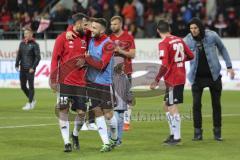 2. Bundesliga - Fußball - FC Ingolstadt 04 - Dynamo Dresden - Fatih Kaya (#36 FCI) umarmt Mergim Mavraj (#15 FCI) nach dem Sieg gegen Dresden