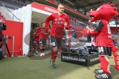 2. BL - Saison 2018/2019 - FC Ingolstadt 04 - Holstein Kiel - Stefan Kutschke (#20 FCI) beim einlaufen zum warm machen - Foto: Meyer Jürgen