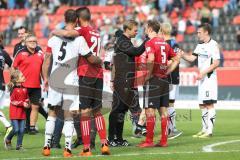 2. Bundesliga - FC Ingolstadt 04 - SC Paderborn 07 - Niederlage 1:2, Spiel ist aus, hängende Köpfe bei Ingolstadt, Strohdiek, Christian (Paderborn 5) Stefan Kutschke (20, FCI) Co-Trainer Markus Feldhoff (FCI) Benedikt Gimber (5, FCI)