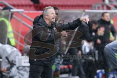 2. Bundesliga - FC Ingolstadt 04 - SSV Jahn Regensburg - Anweisungen Cheftrainer Jens Keller (FCI)