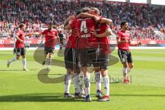 2. Bundesliga - Fußball - FC Ingolstadt 04 - SV Sandhausen - Tor Jubel Stadion Björn Paulsen (4, FCI) Jonatan Kotzke (25 FCI) Darío Lezcano (11, FCI) Almog Cohen (8, FCI) hinten Thomas Pledl (30, FCI) Christian Träsch (28, FCI)