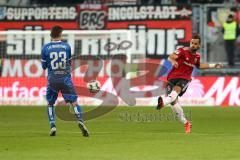 2. Bundesliga - Fußball - FC Ingolstadt 04 - 1. FC Magdeburg - Mergim Mavraj (15, FCI) Charles-Elie Laprévotte (23 Magdeburg)