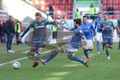 2. Bundesliga - FC Ingolstadt 04 - VfL Bochum - Zweikampf, Konstantin Kerschbaumer (7, FCI) gegen Hoogland, Tim (VfL 2)