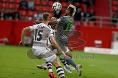 2. BL - Saison 2018/2019 - FC Ingolstadt 04 - FC St. Pauli - Dario Lezcano (#11 FCI) - Daniel Buballa (#15 St.Pauli) - Foto: Meyer Jürgen