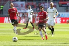 2. Bundesliga - Fußball - FC Ingolstadt 04 - SV Sandhausen - Almog Cohen (8, FCI) Sonny Kittel (10, FCI) Rurik Gislason (9 SV)