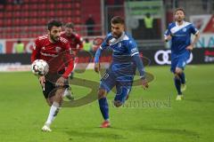 2. Bundesliga - Fußball - FC Ingolstadt 04 - 1. FC Magdeburg - Cenk Sahin (17, FCI) Michel Niemeyer (19 Magdeburg)