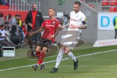 2. BL - Saison 2018/2019 - FC Ingolstadt 04 - Holstein Kiel - Sonny Kittel (#10 FCI) Dominik Schmidt (#3 Kiel) - Foto: Meyer Jürgen