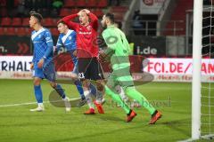 2. Bundesliga - Fußball - FC Ingolstadt 04 - 1. FC Magdeburg - Ecke Kopfball Tobias Schröck (21, FCI) Marcel Costly (9 Magdeburg) Darío Lezcano (11, FCI), Torwart Giori Loria (1 Magdeburg) hält den Ball