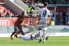 2. Bundesliga - FC Ingolstadt 04 - SC Paderborn 07 - Charlison Benschop (35 FCI) Klaus Gjasuila (Paderborn 8) am Boden