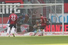 Regionalliga Bayern - Saison 2018/2019 - FC Ingolstadt 04 II - Hamburger SV - Fabijan Buntic (#24 FCI) - Benedikt Gimber (#5 FCI) - Pintidis Georgios (#22 FCI) - Foto: Meyer Jürgen