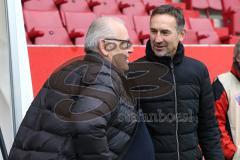 2. Bundesliga - FC Ingolstadt 04 - SSV Jahn Regensburg - Vorsitzender des Vorstandes Peter Jackwerth (FCI) mit Cheftrainer Achim Beierlorzer (Jahn)