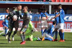 2. Bundesliga - FC Ingolstadt 04 - VfL Bochum - Tor Jubel Sonny Kittel (10, FCI) gegen Torwart Riemann, Manuel (VfL 1) am Boden, 1:0, hinten Thomas Pledl (30, FCI) Konstantin Kerschbaumer (7, FCI)