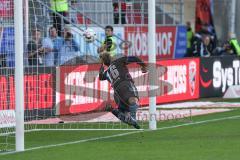 2. BL - Saison 2018/2019 - FC Ingolstadt 04 - SC Paderborn 07 - Marco Knaller Torwart (#16 FCI) kommt nicht an den Ball - Führungstreffer zum 0:1 per Freistoss jubel  - Foto: Meyer Jürgen