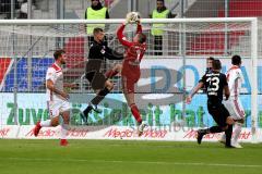 2. BL - Saison 2018/2019 - FC Ingolstadt 04 - MSV Duisburg - Philipp Heerwagen (#1 FCI) - Yanni Regäsel (#23 Duisburg) - Foto: Meyer Jürgen