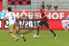 2. Bundesliga - Fußball - FC Ingolstadt 04 - FC Erzgebirge Aue - Konstantin Kerschbaumer (7, FCI) Clemens Fandrich (Aue 5)