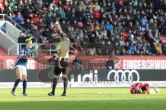 2. Bundesliga - FC Ingolstadt 04 - Hamburger SV - gelbe Karte für Holtby, Lewis (8 HSV), Foul an Sonny Kittel (10, FCI)