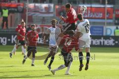 2. BL - Saison 2018/2019 - FC Ingolstadt 04 - DSC Arminia Bielefeld - Stefan Kutschke (#20 FCI) beim Kopfball - Osayamen Osawe (#14 FCI) - Julian Börner (#13 Bielefeld) - Foto: Meyer Jürgen