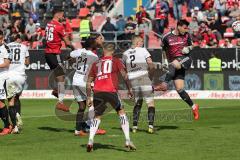 2. Bundesliga - Fußball - FC Ingolstadt 04 - SV Sandhausen - Ecke Jopfball Torwart Philipp Tschauner (41, FCI) Aleksandr Zhirov (2 SV) Sonny Kittel (10, FCI) Karim Guede (21 SV) Fatih Kaya (36, FCI)