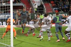 2. Bundesliga - Fußball - FC Ingolstadt 04 - FC St. Pauli - Tobias Schröck (21, FCI) köpft zum Tor Torwart Himmelmann, Robin (30 Pauli) Buballa, Daniel (15 Pauli) Cenk Sahin (22 Pauli) Konstantin Kerschbaumer (7, FCI)