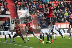 2. Bundesliga - FC Ingolstadt 04 - Hamburger SV - Kopfball zum Tor durch Osayamen Osawe (14, FCI), Almog Cohen (8, FCI) wartet und Jonatan Kotzke (25)