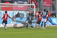 Regionalliga Bayern - Saison 2018/2019 - FC Ingolstadt 04 II - Hamburger SV - Osayamen Osawe (#14 FCI) mit einer Torchance - Pollersbeck Julian (#1 Hamburg) - Kotzke Jonathan (#25 FCI) - Foto: Meyer Jürgen