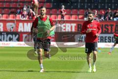 2. Bundesliga - Fußball - FC Ingolstadt 04 - SV Sandhausen - Warmup Mergim Mavraj (15, FCI) Cenk Sahin (17, FCI)