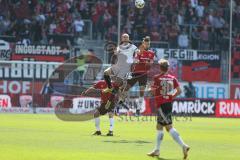 2. BL - Saison 2018/2019 - FC Ingolstadt 04 - SV Sandhausen - Robin Krausse (#23 FCI) - Rurik Gislason (#9 Sandhausen) - Foto: Meyer Jürgen