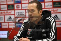 2. Bundesliga - FC Ingolstadt 04 - Hamburger SV - Pressekonferenz nach dem Spiel, Interimstrainer Roberto Pätzold