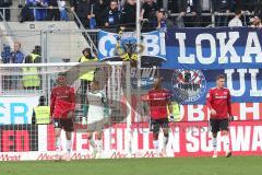 2. Bundesliga - FC Ingolstadt 04 - DSC Arminia Bielefeld - hängende Gesichter, Ausgleich durch Bielefeld 1:1, Phil Neumann (26, FCI) Torwart Philipp Heerwagen (1, FCI) Marvin Matip (34, FCI) Konstantin Kerschbaumer (7, FCI)