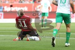 2. Bundesliga, 2. Spieltag, Fußball, FC Ingolstadt 04 - SpVgg Greuther Fürth, Darío Lezcano (11, FCI) ärgert sich Tor verfehlt