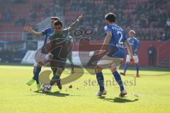 2. Bundesliga - FC Ingolstadt 04 - VfL Bochum - Darío Lezcano (11, FCI) links Sebastian Maier (VfL 7) und rechts Hoogland, Tim (VfL 2)