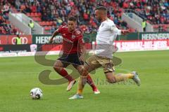 2. Bundesliga - Fußball - FC Ingolstadt 04 - FC Erzgebirge Aue - Thorsten Röcher (29 FCI) Christian Tiffert (Aue 33)