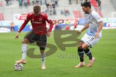 2. Bundesliga - FC Ingolstadt 04 - DSC Arminia Bielefeld - Konstantin Kerschbaumer (7, FCI) Stephan Salger (11 Bielefeld) Zweikampf