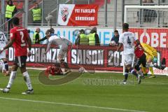 2. BL - Saison 2018/2019 - FC Ingolstadt 04 - DSC Arminia Bielefeld - Paulo Otavio (#6 FCI) mit einer Torchance - Philipp Klewin Torwart (#25 Bielefeld) - Brian Behrendt (#3 Bielefeld) - Foto: Meyer Jürgen