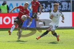 2. BL - Saison 2018/2019 - FC Ingolstadt 04 - SV Sandhausen - Thomas Pledl (#30 FCI) - Leart Paqarada (#19 Sandhausen) - Foto: Meyer Jürgen