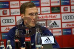 2. Bundesliga - FC Ingolstadt 04 - Hamburger SV - Pressekonferenz nach dem Spiel, Cheftrainer Hannes Wolf (HSV)