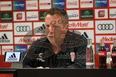 2. Bundesliga - Fußball - FC Ingolstadt 04 - FC St. Pauli - Pressekonferenz nach dem Spiel Cheftrainer Markus Kauczinski (Pauli)