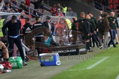 2. Bundesliga - Fußball - FC Ingolstadt 04 - FC St. Pauli - Spiel ist aus, Cheftrainer Stefan Leitl (FCI) steht auf und geht in die Kabine