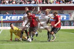 2. Bundesliga - Fußball - FC Ingolstadt 04 - SV Sandhausen - Tor Chance Darío Lezcano (11, FCI) Torwart Marcel Schuhen (1 SV) Aleksandr Zhirov (2 SV) Thomas Pledl (30, FCI)