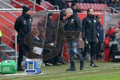 2. Bundesliga - FC Ingolstadt 04 - 1. FC Heidenheim - Spiel ist aus, Unentschieden, Cheftrainer Jens Keller (FCI) und Co-Trainer Thomas Stickroth (FCI) enttäuschst nachdenklich
