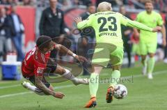 2. Bundesliga - Fußball - FC Ingolstadt 04 - SV Wehen Wiesbaden - Paulo Otavio (6, FCI)  - Alf Mintzel (23 SVW)  -