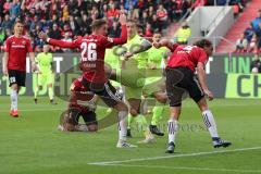 2. Bundesliga - Fußball - FC Ingolstadt 04 - SV Wehen Wiesbaden - Phil Neumann (26, FCI)  - Björn Paulsen (4, FCI) trifft zum 3:2 Anschlusstreffer - Tor Jubel