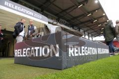 2. Bundesliga - Fußball - FC Ingolstadt 04 - SV Wehen Wiesbaden - Banner - Relegation -