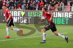 2. Bundesliga - Fußball - FC Ingolstadt 04 - SV Wehen Wiesbaden - Phil Neumann (26, FCI)  - Björn Paulsen (4, FCI) trifft zum 3:2 Anschlusstreffer - Tor Jubel, Stefan Kutschke (20, FCI)