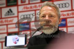 2. Bundesliga - Fußball - FC Ingolstadt 04 - Thomas Linke kommt als externer Berater zurück zum FCI, Vorsitzender des Vorstandes Peter Jackwerth (FCI) stellt sich den Fragen